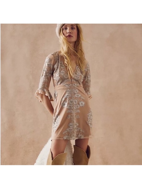 For Love And Lemons Dresses & Skirts - For Love & Lemons x FP Temecula Laced Full Lined Mini Dress Size M Beige